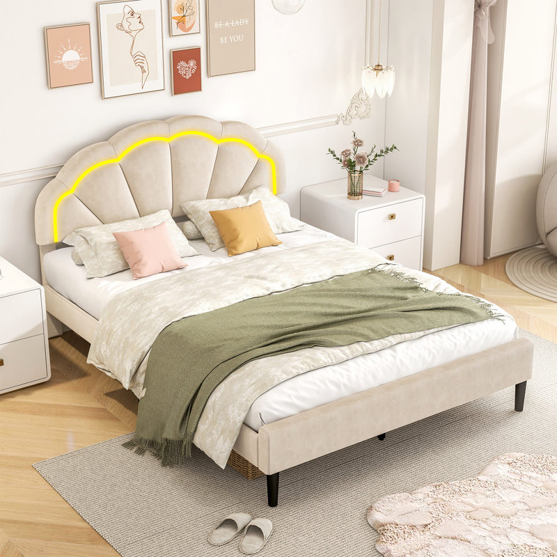 Upholstered Bed, Queen (216 x 166 x 123 cm)
