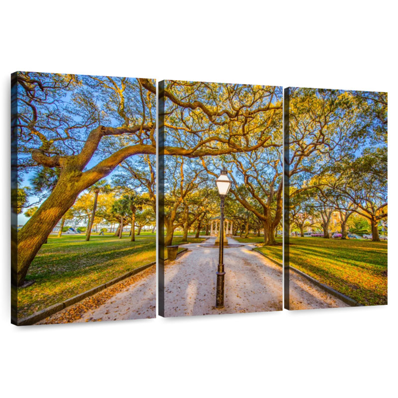 Nicci The Battery In Charleston, 24" H x 38" W