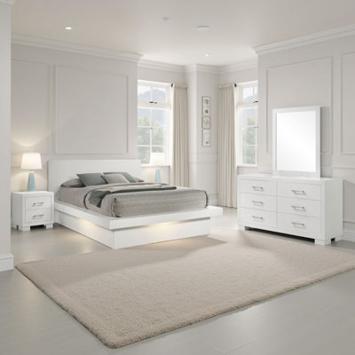 Ensemble de chambre avec grand lit 4 pièces Bela, cadre de lit éclairé à DEL, bois blanc neige