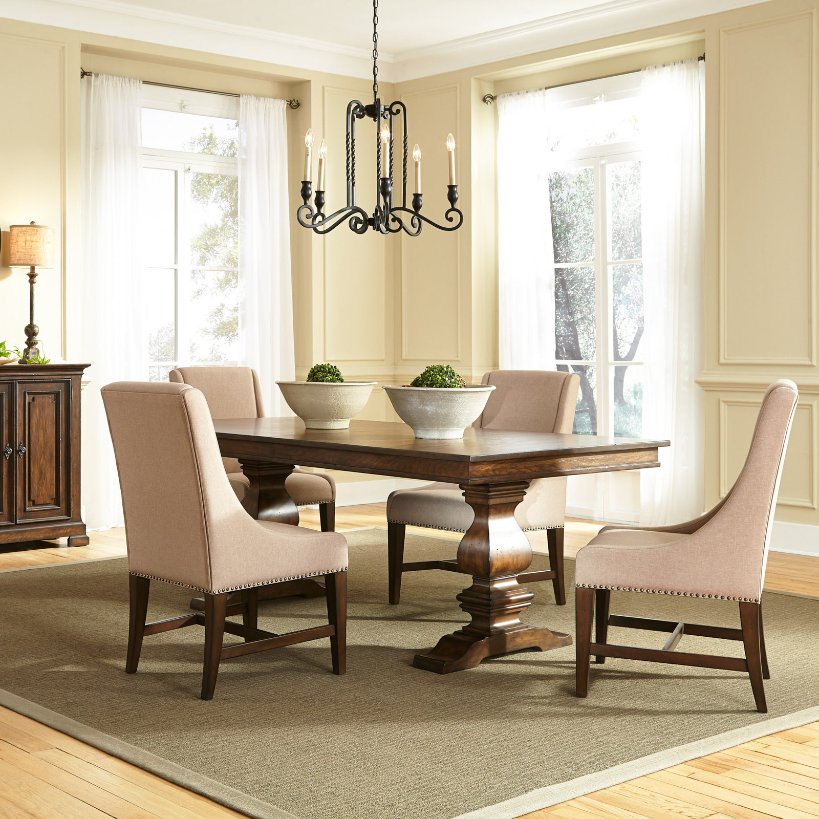 Barlow Extendable Dining Set, 5 Pieces: Table, 4 Chairs