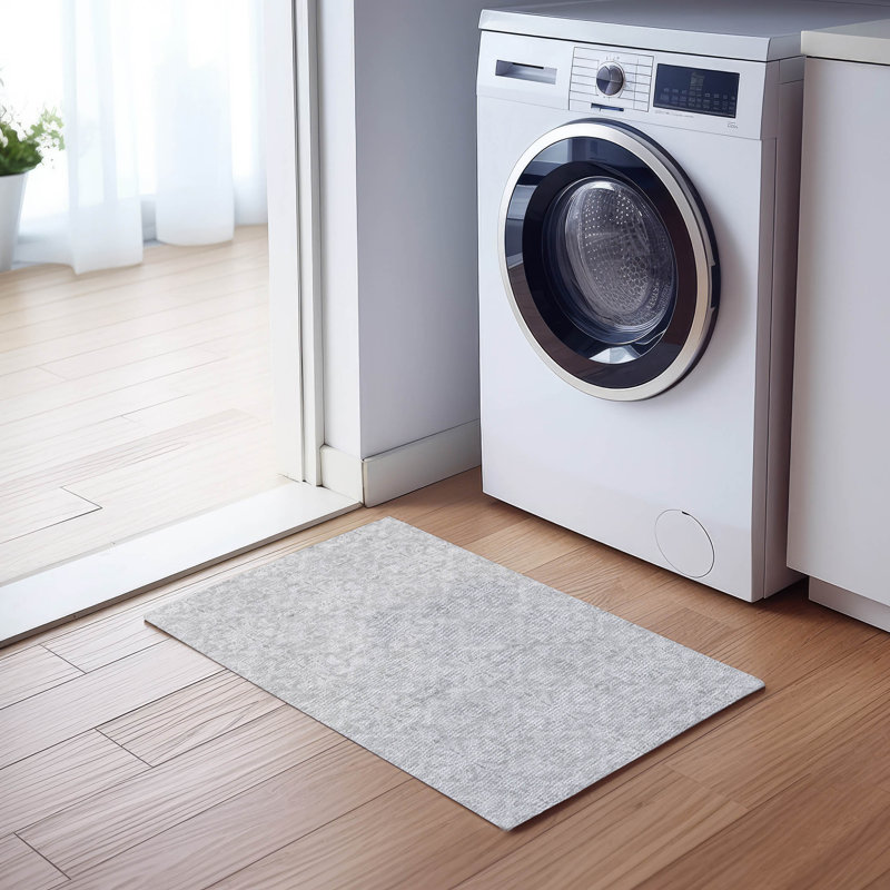 Tapis intérieur / extérieur Suhailah avec envers antidérapant, Rectangle 1 pi 8 po x 2 pi 6 po