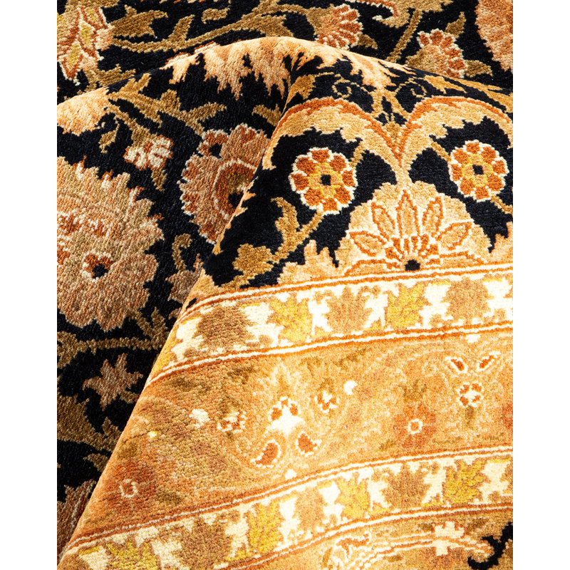 Classic One-of-a-Kind 8' 3" X 8' 3" Hand Knotted Area Rug