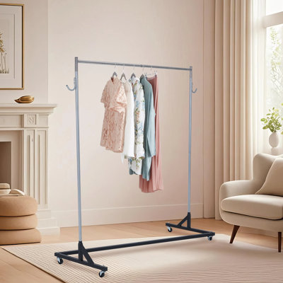 Adjustable Clothing Rack