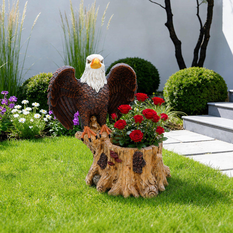 Pot à fleurs sur une souche d'arbre Majestic Eagle avec des ailes déployées - Pot de fleurs décoratif en polyrésine durable pour patio et pelouse - Cadeau de décoration unique