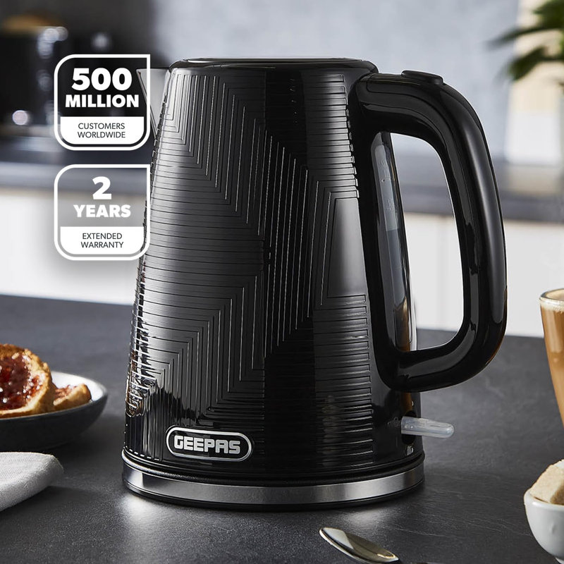GEEPAS 1.5L Filter Coffee Machine, 1.7L Electric Kettle & 2 Slice Toaster Combo Set | 900W Programmable Drip Coffee Maker | 900W Bread Toaster 7 Browning Levels | 3000W Rapid Boil Cordless Jug Kettle