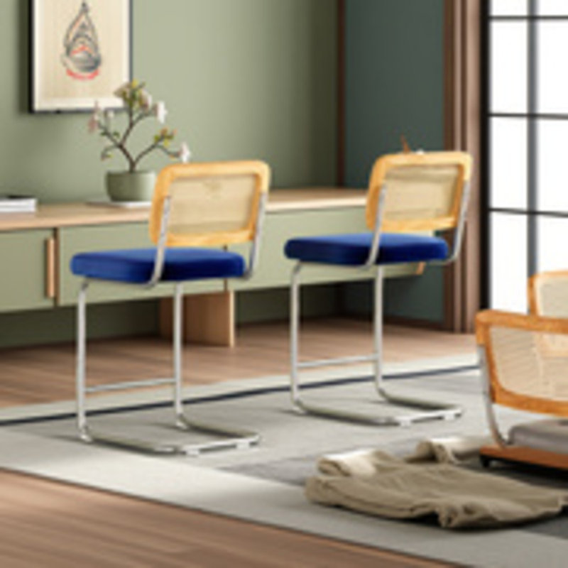 Ensemble de tabourets de bar 2 pièces à dossier en osier avec siège en similicuir d'une capacité de poids de 300 lb, style moderne pour îlots de cuisine et bars - bleu