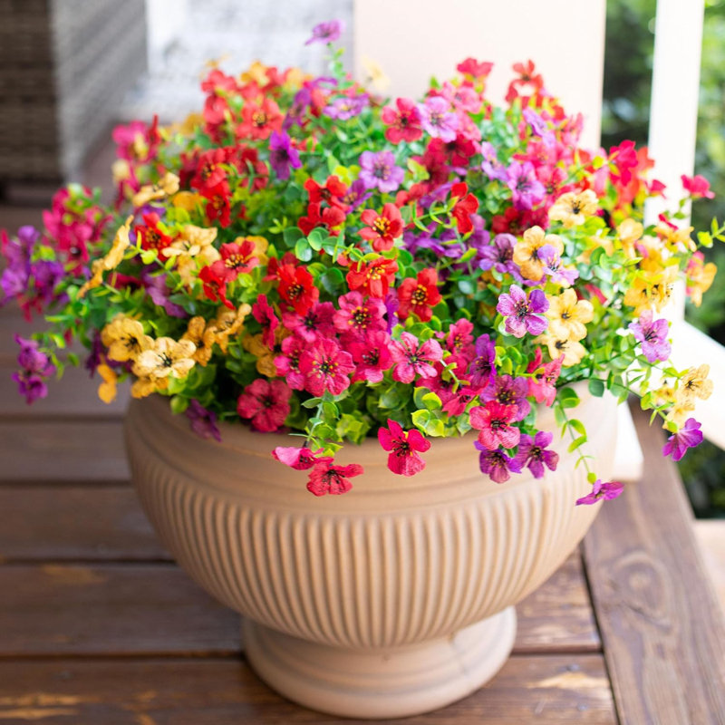 12 faisceaux de marguerites artificielles avec eucalyptus