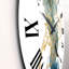 Paysage avec montagnes bleues foncées et coups d'or I - horloge murale moderne-60187224