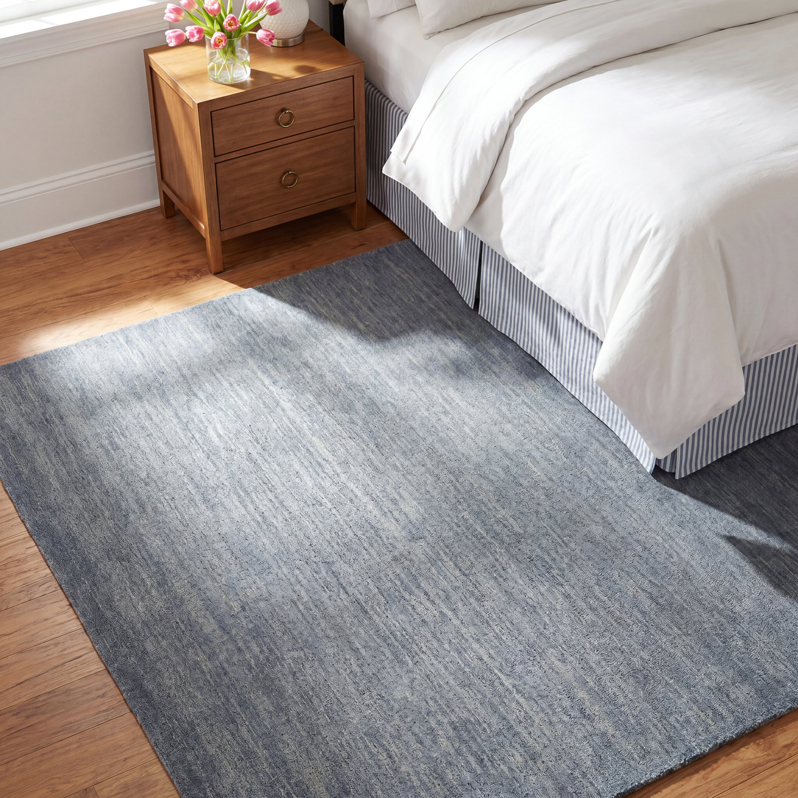 Kaden Smoke Hand-Woven Wool Shag Rug, Runner 2'6" x 8'