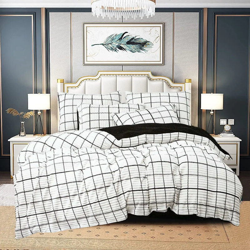Polyester Striped Bedspread with Pillowcases Included, Double Bedspread + 2 Standard Pillowcases