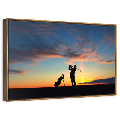 Golf au coucher du soleil