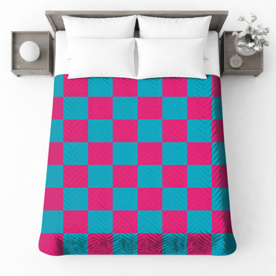 Couvre-lit matelassé à carreaux rose et bleu