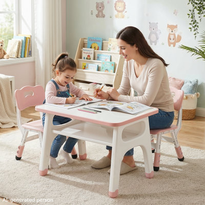 Ensemble de table et 2 chaises pour enfants, table d'activités pour enfants avec grand rangement intégré, bureau Graffiti, chaise pour tout-petit à hauteur réglable avec housses antidérapantes pour la lecture, le dessin et l'heure du goûter (rose)