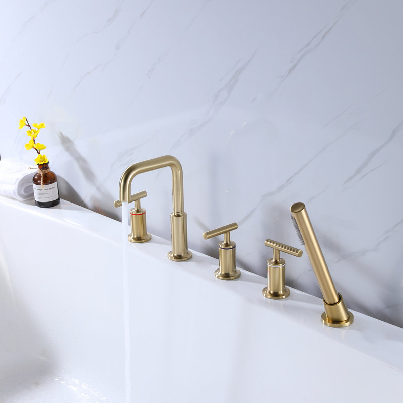 Robinet de baignoire en laiton au design moderne