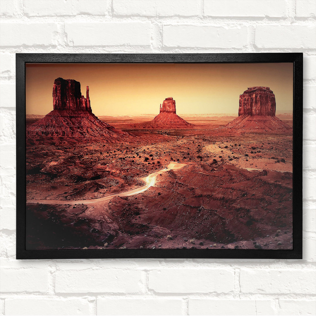 Dunkles Monument Valley Arizona Gerahmter Druck