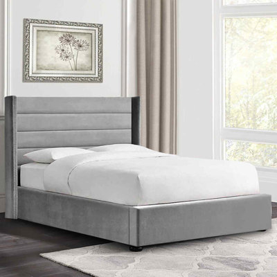 Upholstered Velvet Bed