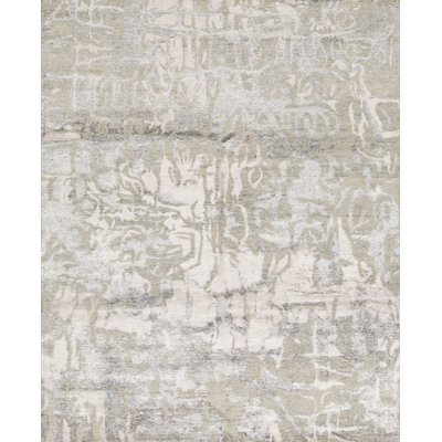 Area Rug in Gray