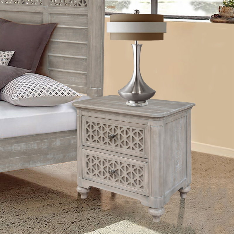 Wilmington 28'' W Solid Wood Nightstand