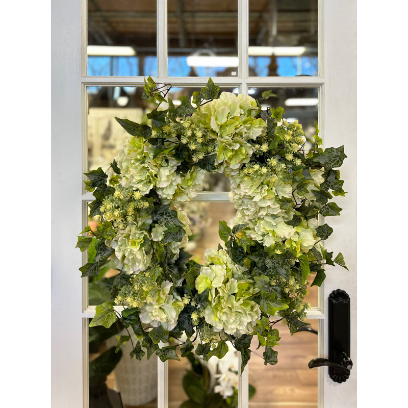 23" Wreath with Hydrangeas and Sedum