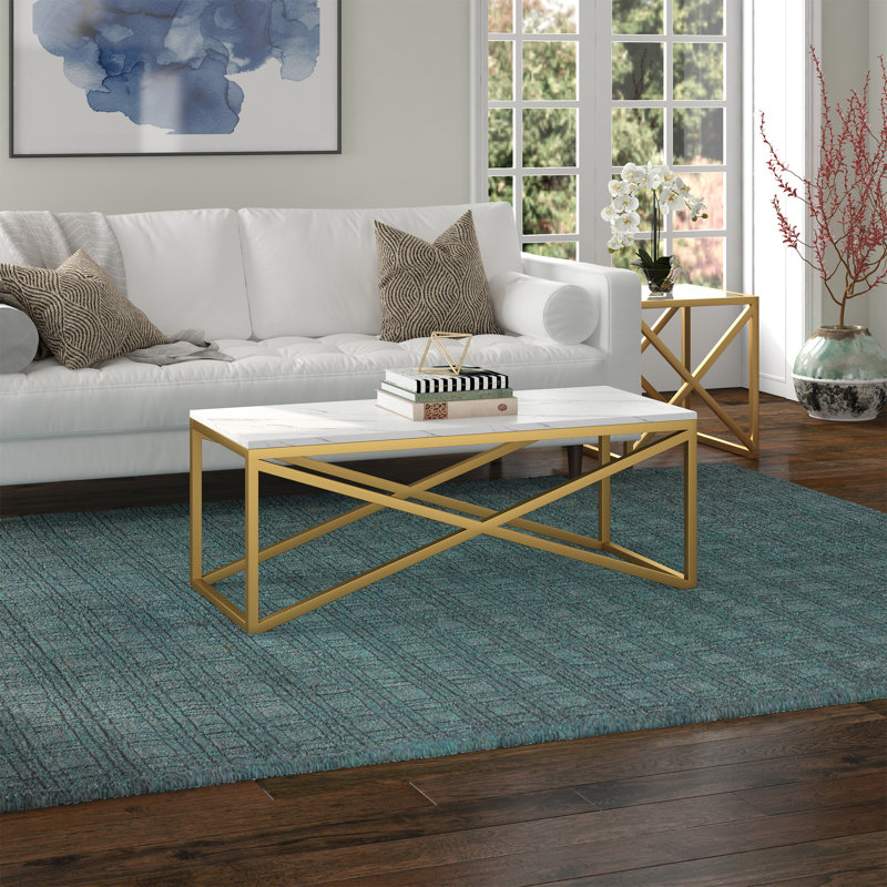 Table basse Calix 46 "" 46 "en faux marbre et acier, Laiton