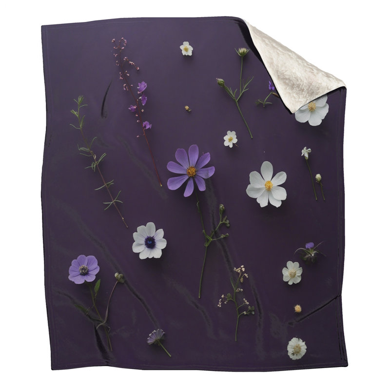 Couvertures mauves à fleurs blanches, 60in W x 80in H