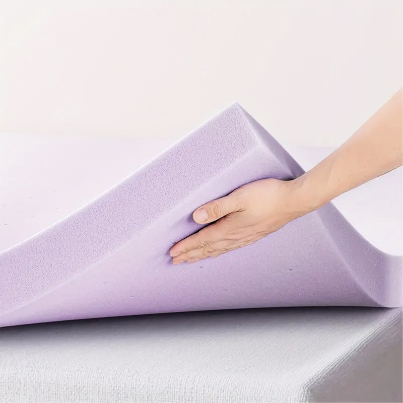 Très grand matelas, mousse à mémoire de forme haute densité de 3 pouces avec refroidissement ventilé pour un gel de sommeil paisible et un confort de conception amélioré