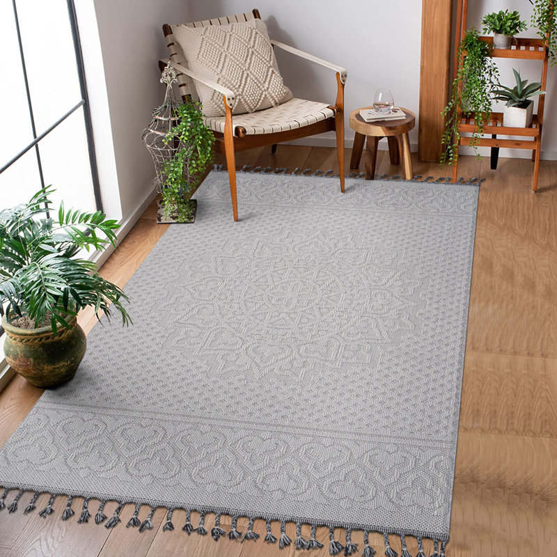 Collection  White/Ivory /Medallion Indoor/Outdoor Area Rug, Rectangle 4' x 6'2"