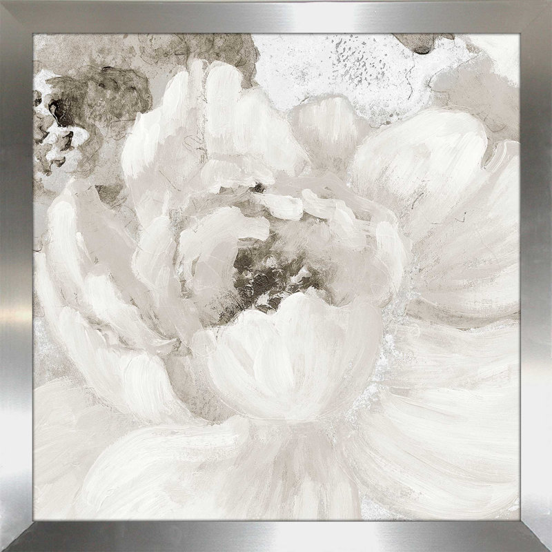 «Light Grey Flowers I» par Lanie Loreth, reproduction sur toile, H 25,5 po x l 25,5 po x P 1 po, Encadrement argenté