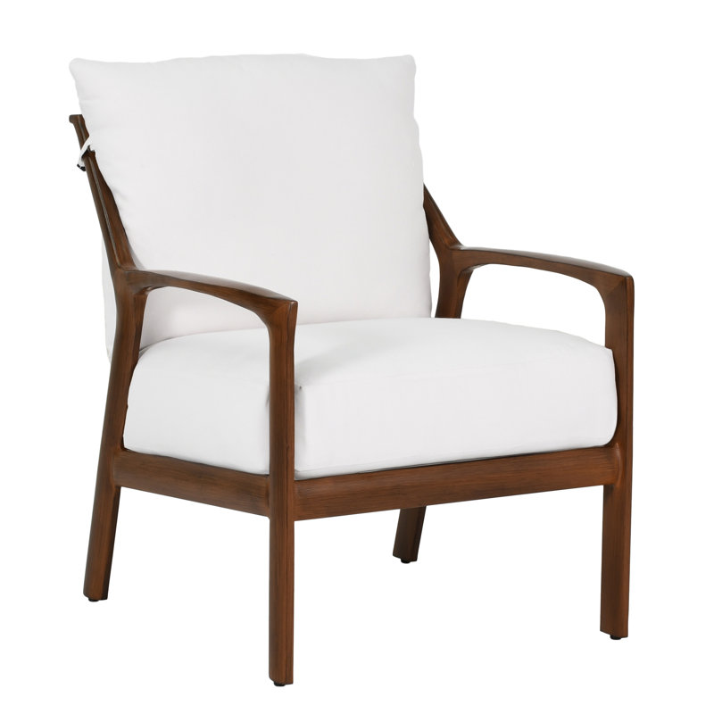 Chaise de patio Berkeley avec coussins Sunbrella