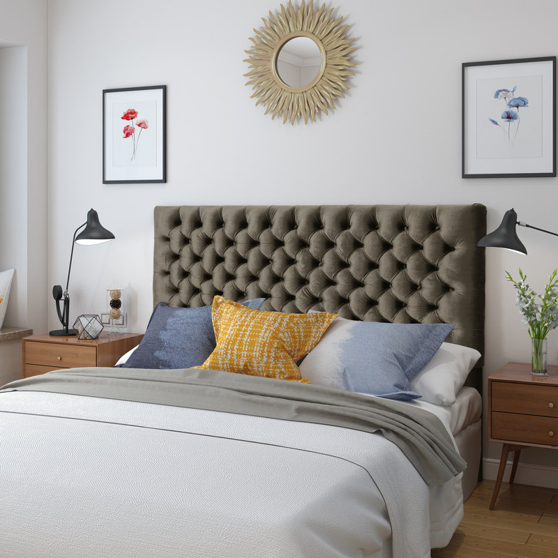 Tête de lit en velours gris à hauteur ajustable qui répond à vos besoins en matière de chambre à coucher - tête de lit, rehaussant la sophistication et le style