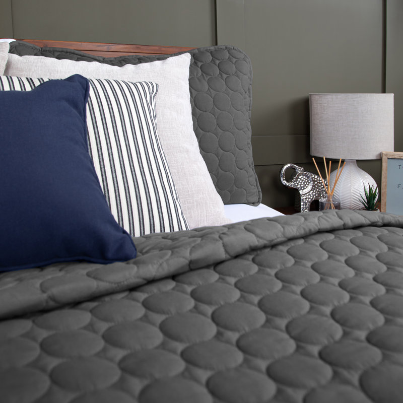 Slate King Microfiber Quilt Set with Shams