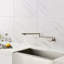 Robinet remplisseur mural-118350828