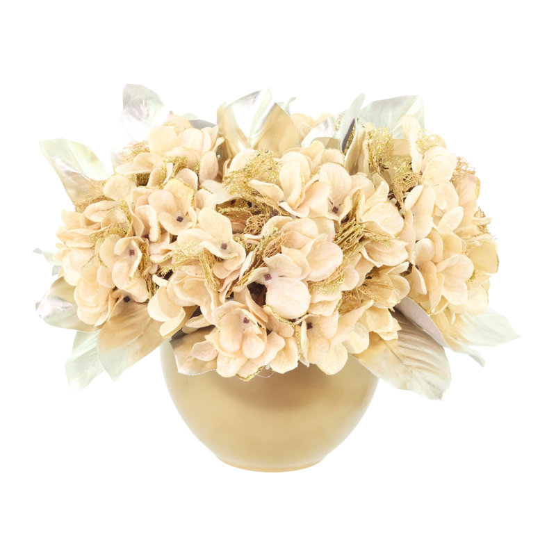 Centre de table hortensia et feuille de magonlia, Crème
