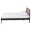 Lit plateforme Euradell Baxton Studio Shirin Mid-Century beige et grand lit en bois noir