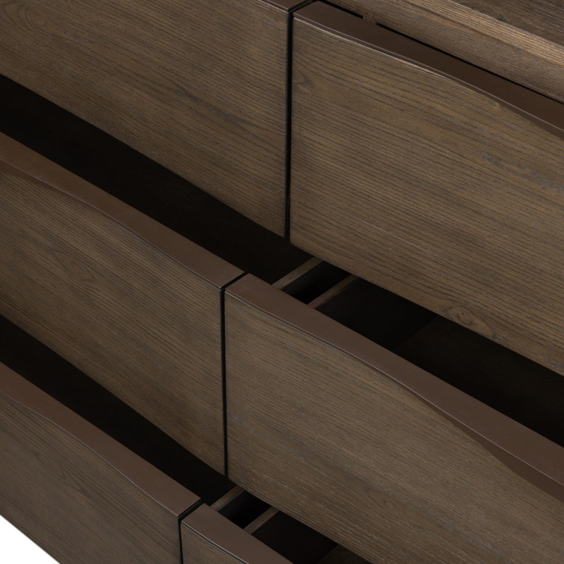 Amiro Dresser