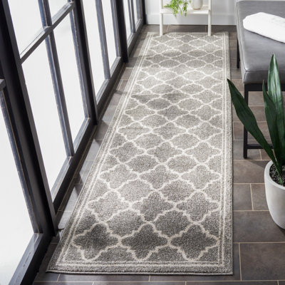 Ammundsen Geometric Area Rug
