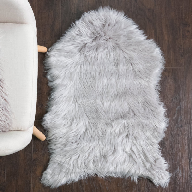 Jeté moelleux en fausse peau de mouton 3 pi x 2 pi