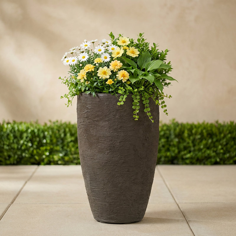 Jardinière à double paroi Callan, Pierre brune, H 24,5 po x l 15 po x P 15 po