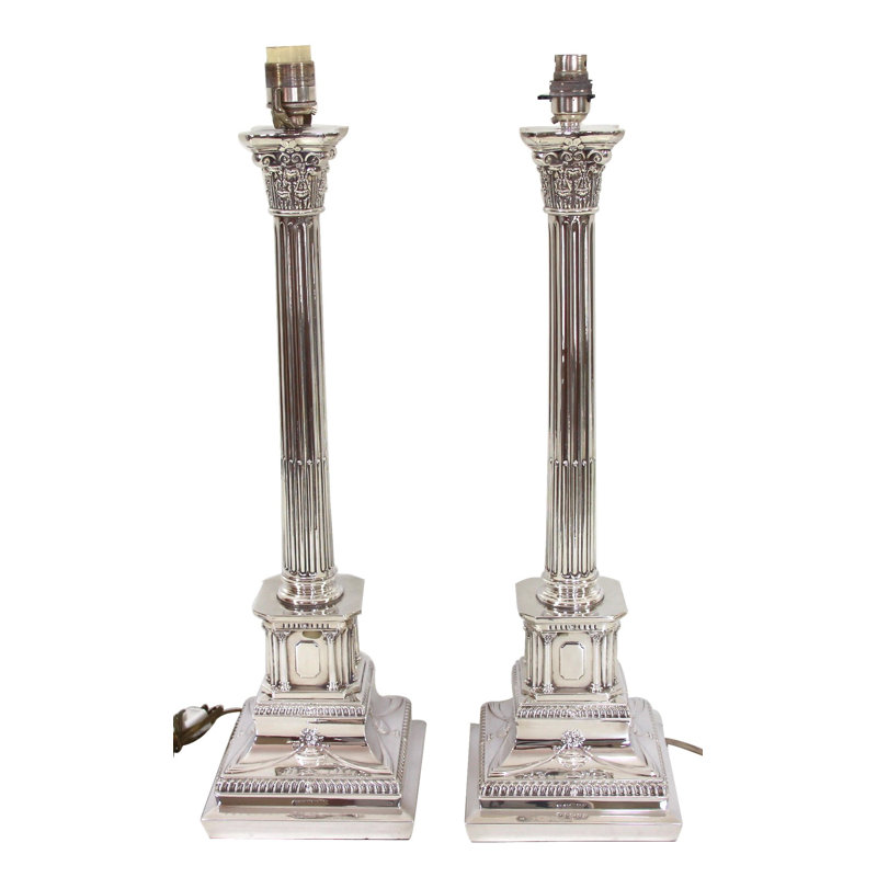 Base de lampe de table en métal Corinthian