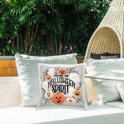 Coussin décoratif d'extérieur «Feeling Halloween Spirit» par Gia Graham