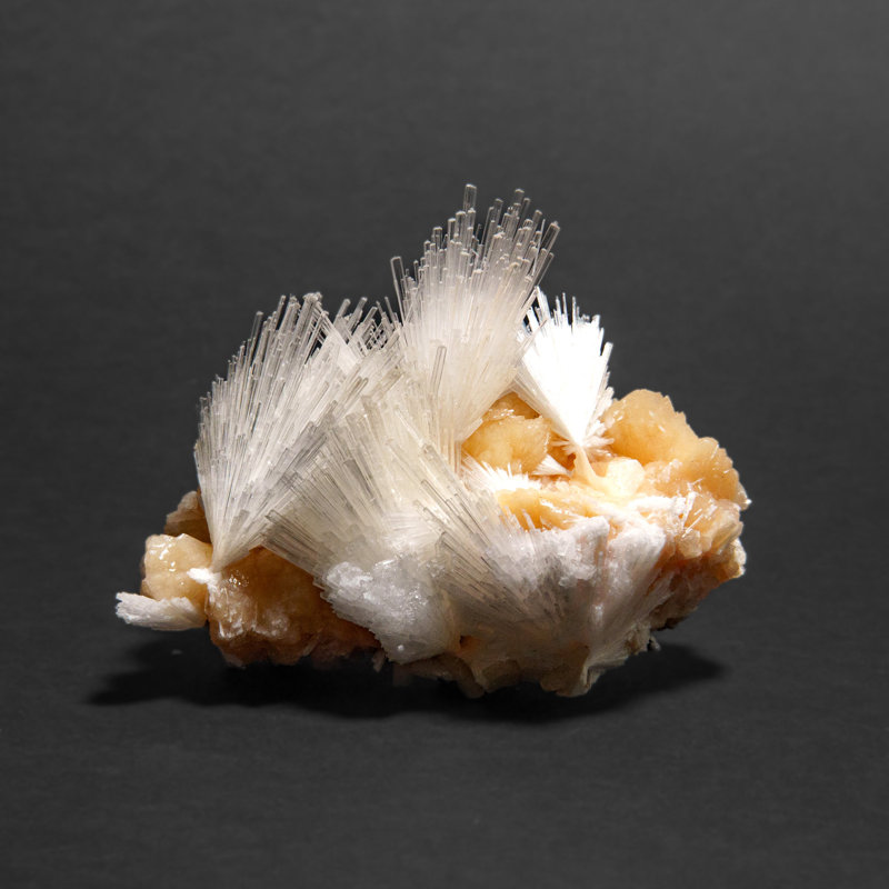 Scolécite avec stilbite du quartier de Nasik, Maharashtra, Inde (413,8 grammes)