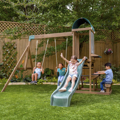 Portique en bois avec table, banc et panneau d'art Wilderness Point