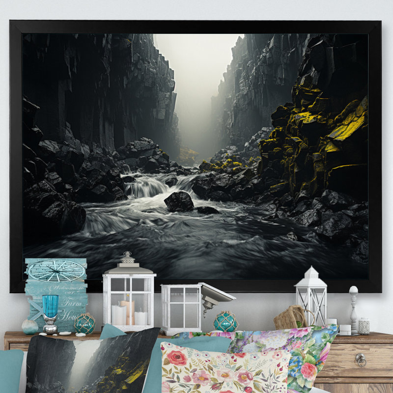 Chute d'eau dynamique - impressions sur toile, H 30 po x l 40 po x P 1,5 po, Cadre simple noir