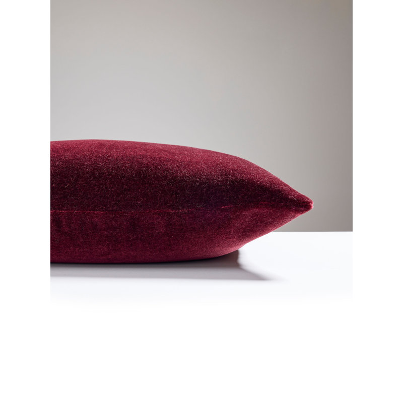 MAKALU MOHAIR PILLOW, Bordeaux