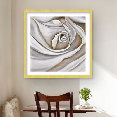 Gros plan sur une rose blanche
