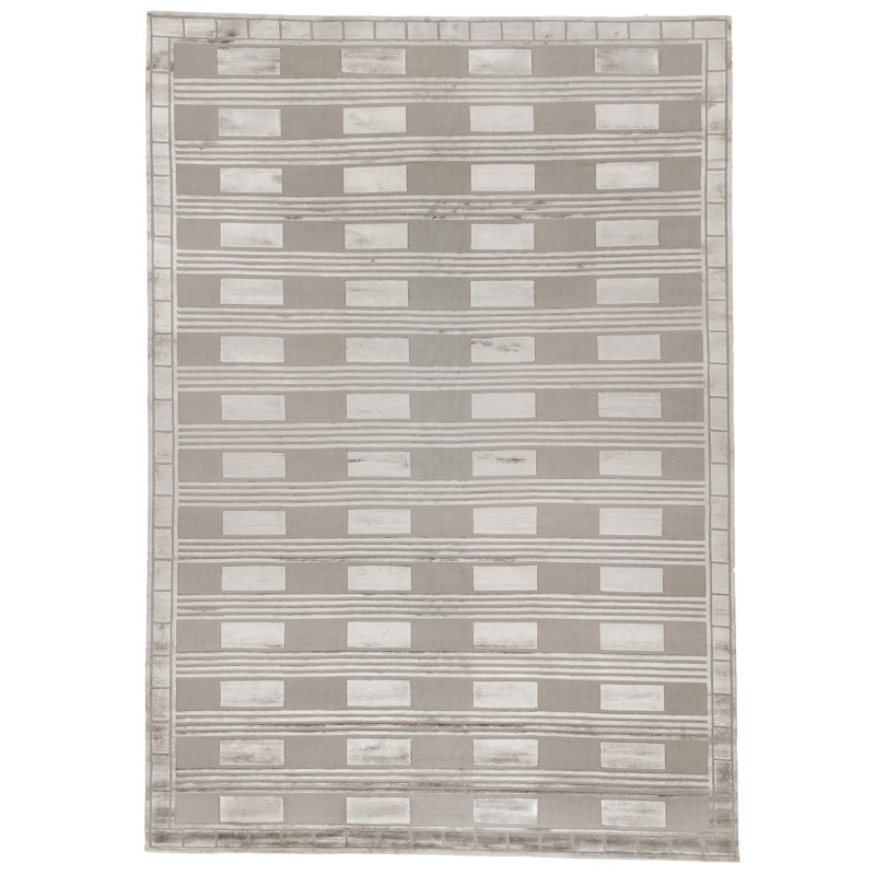 Metro-Velvet Striped Area Rug in Silver, Rectangle 6' x 9'