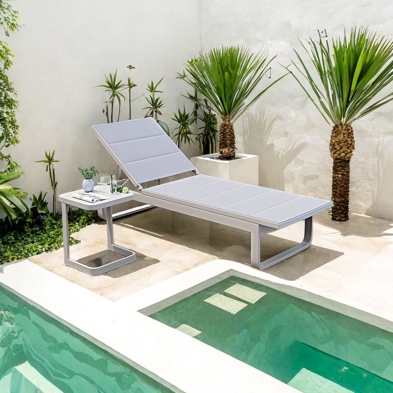 Chaise de luxe pour l'extérieur
