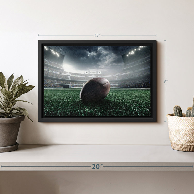 «Football on Field», reproduction sur toile, H 9 po x l 13 po