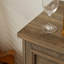 Bar avec 2 grands tiroirs, tablettes de rangement, rangement amovible pour le vin, buffet rustique gris délavé, pour la cuisine et la salle à manger