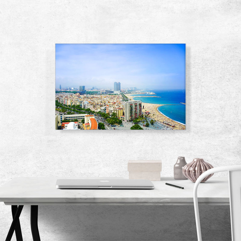 Barcelone, Espagne - Plages et horizon - reproduction de photo sur toile tendue, H 18 po x l 26 po x P 1,5 po